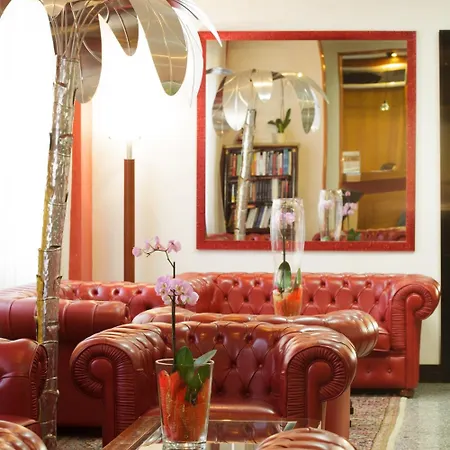 Astor Vintage Hotel